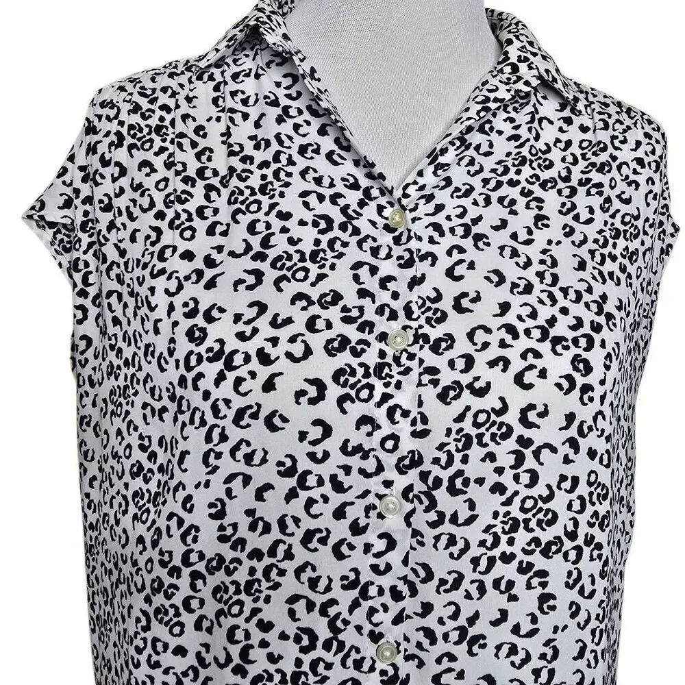 LOFT Leopard Print Sleeveless Button Down Blouse White Black Shirt Size S